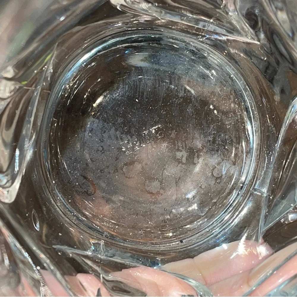 Decorative Clear Scalloped Glass Vase with Swirl Motif Gorgeous